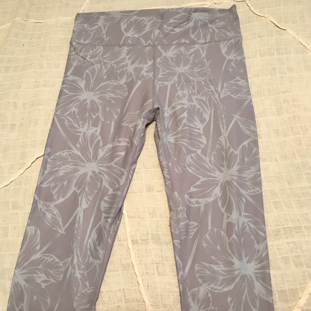 Athletic leggings